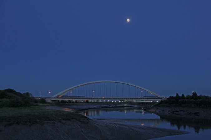 MB profile from distance with moon