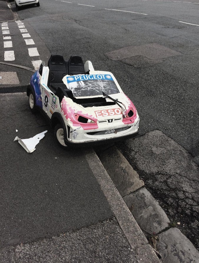 Rubbish - toy car 2